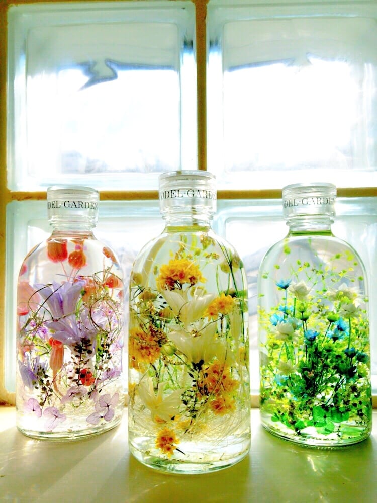 ◆ハーバリウム　194  美しいバラとジニア*.:。エレガントbottle *. ハーバリウム(ずんぐりボトルLサイズ) エタンスラント~etincelante