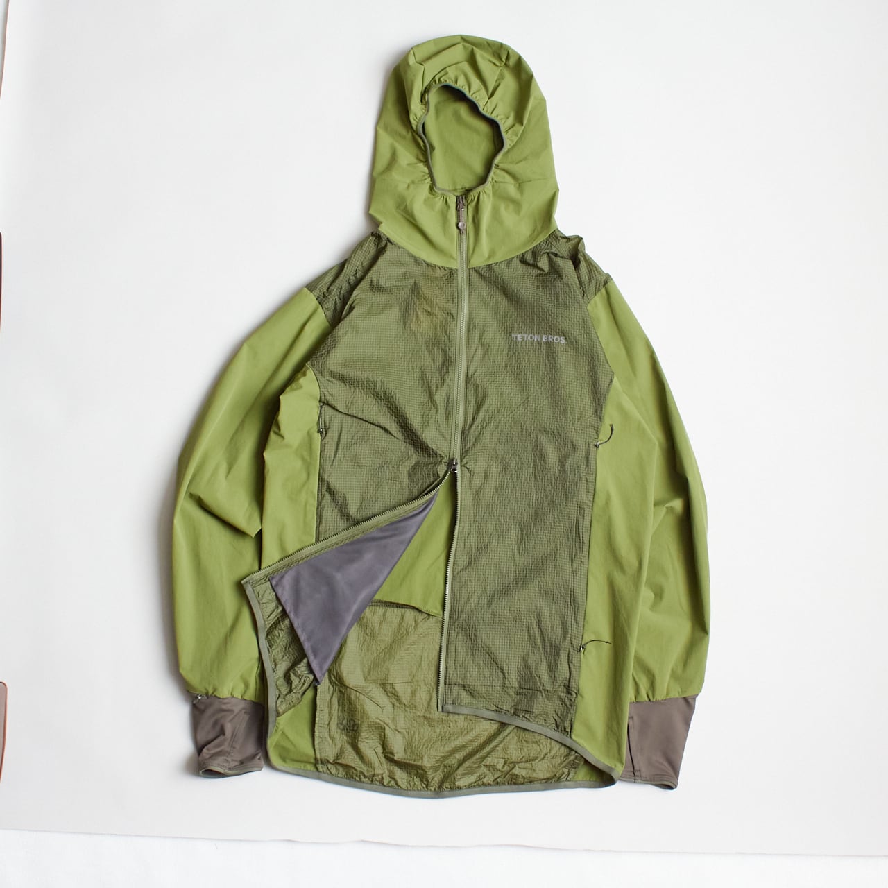 Teton Bros.（ティートンブロス）HPPE Wind Hoody -Army Green メンズ