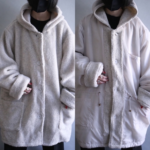 "reversible" boa fleece × shakashaka XX over silhouette hoodie jacket coat