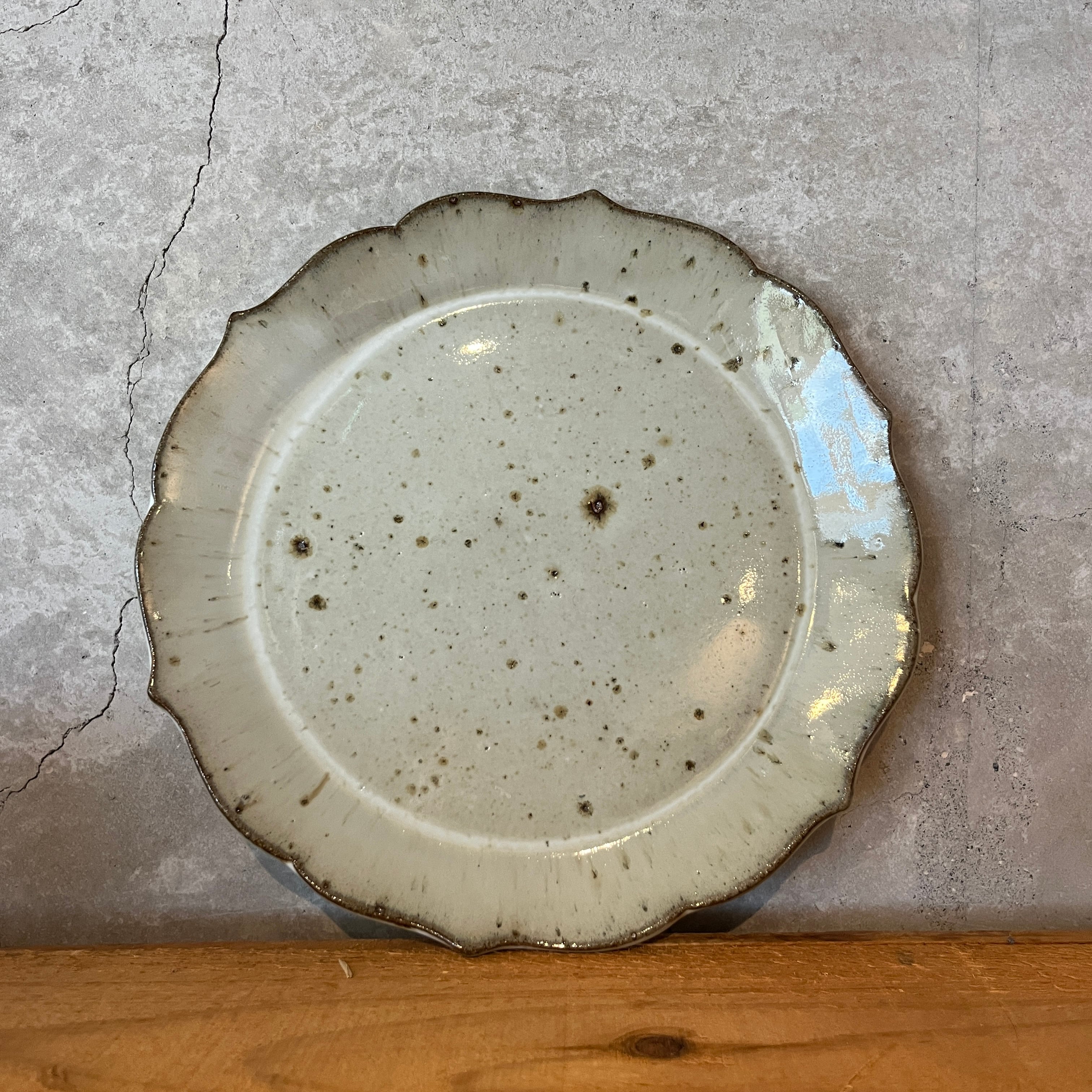 小代本谷ちひろ窯 縁飾り皿 大