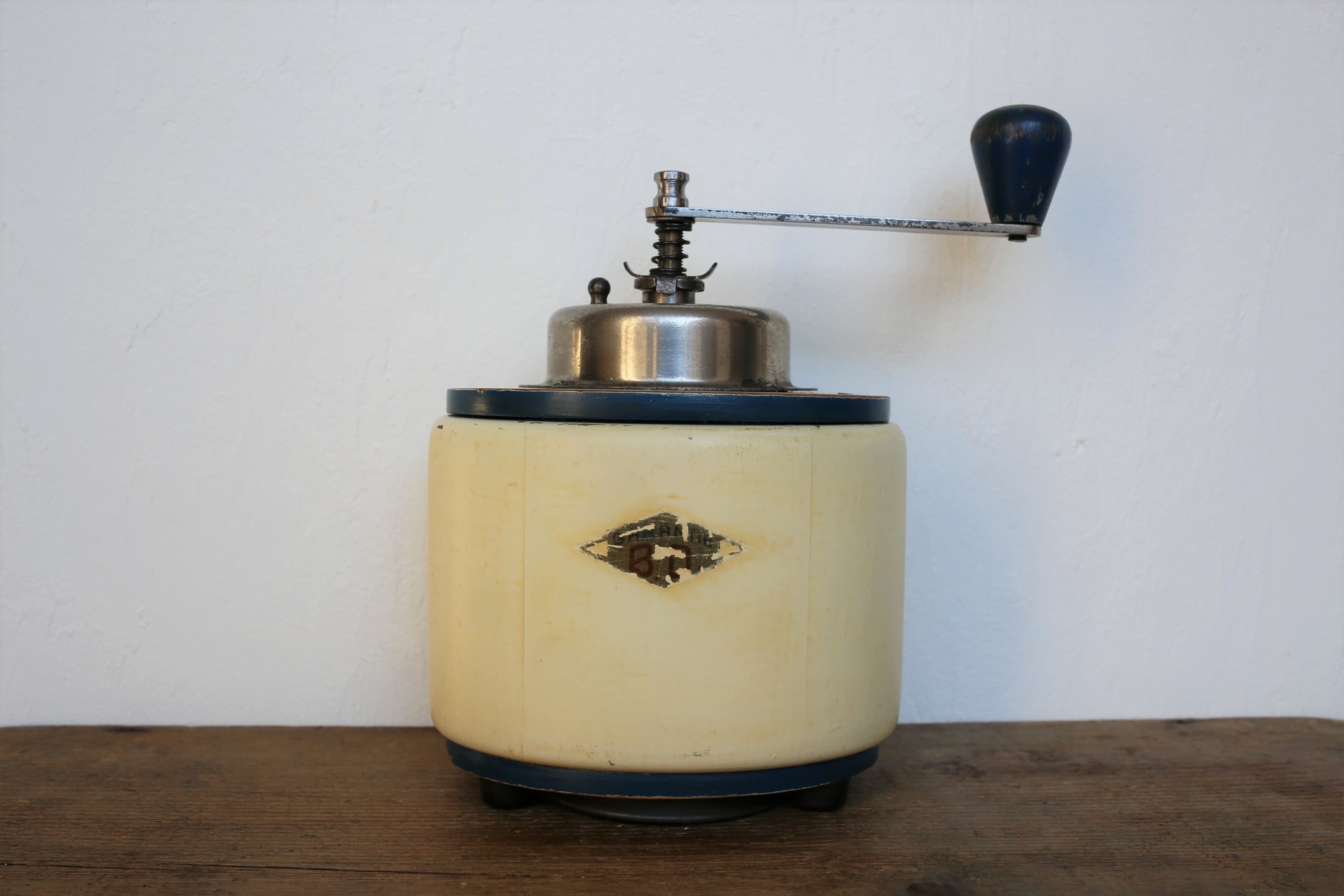 アンティーク ヴィンテージ チェコスロバキア製 GARANTIE B.O( LODOS社)コーヒーミル