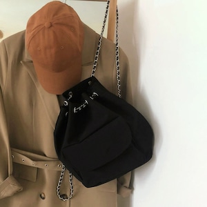 巾着 リュック ナップサック レディース 韓国 通勤 通学 大容量 軽量 大人 カジュアル かわいい おしゃれ ドローストリング バケットバッグ 大人可愛い 大人女子