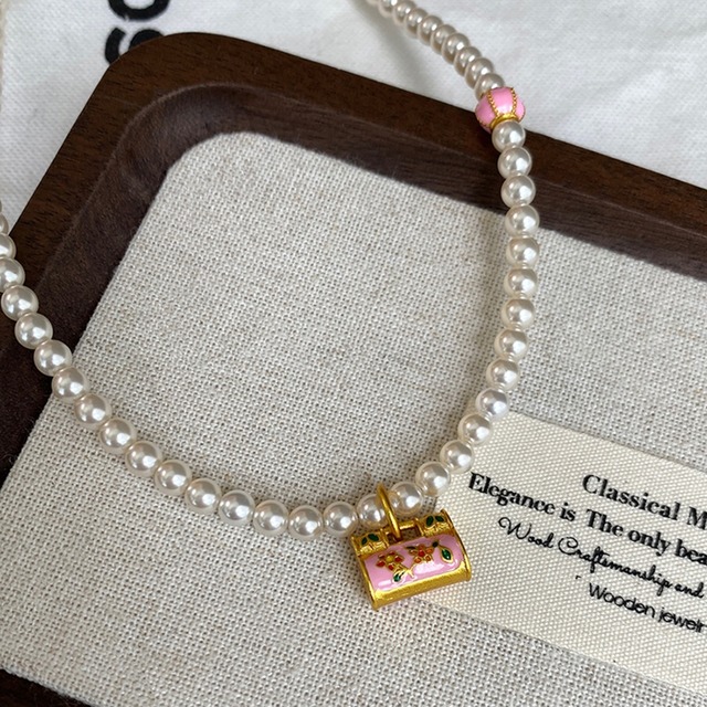 DEMI梅の花のロックパールネックレス