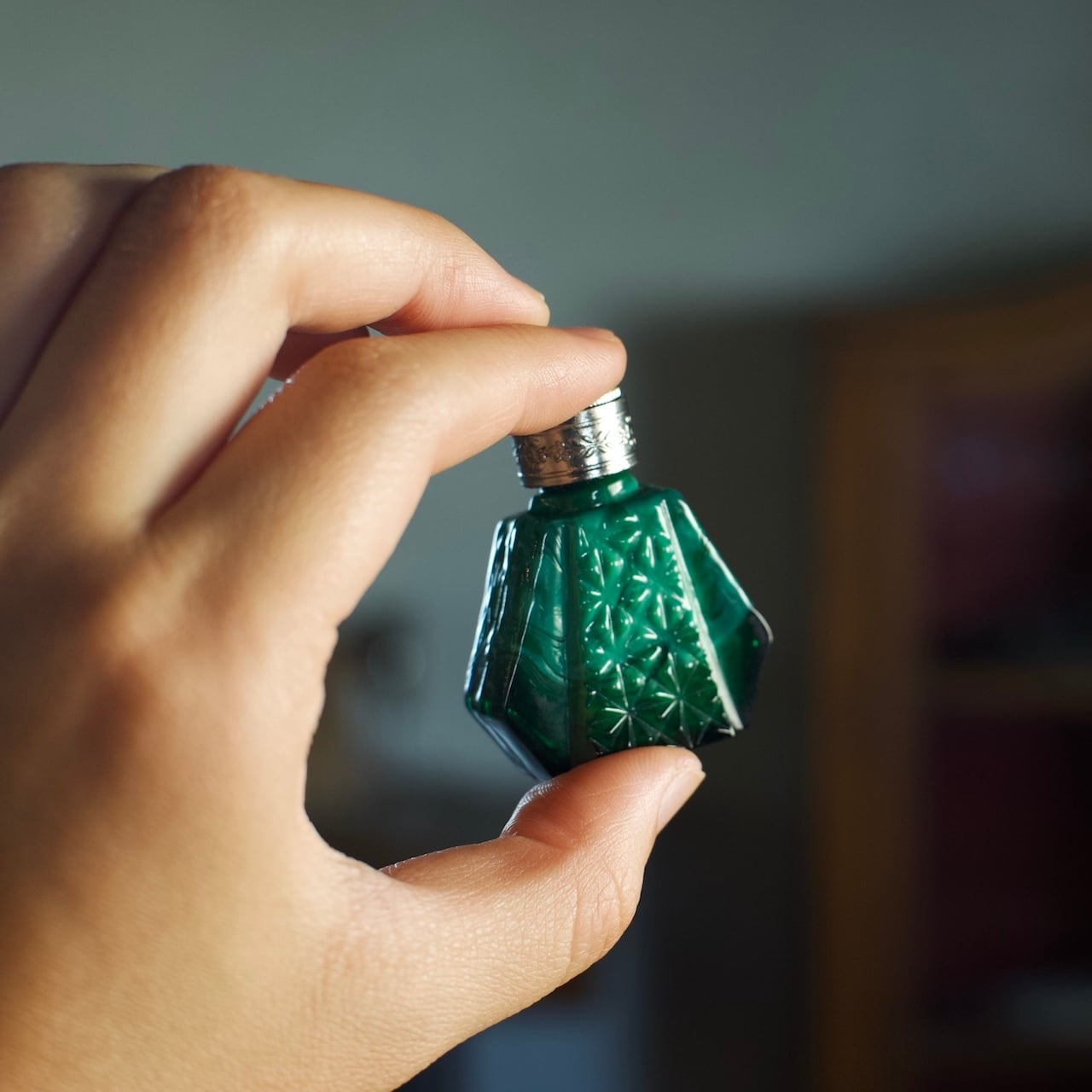 Malachite Perfume Bottle/ マラカイト 香水瓶〈 チェコガラス