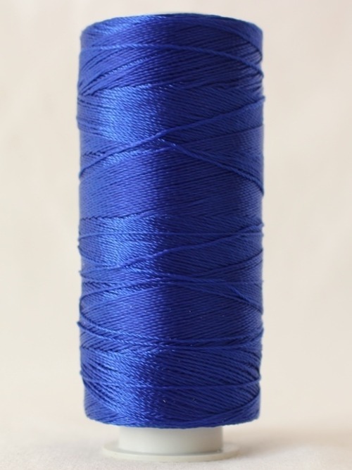Cizmeli ナイロン糸 25g　マジョリカブルー [820]