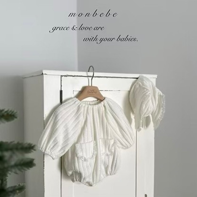 《予約》monbebe ¨ bebe) knit bonbon suit