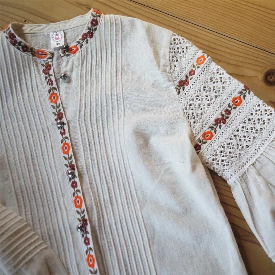 民族衣装 ディアンドルブラウス kruger dirndl