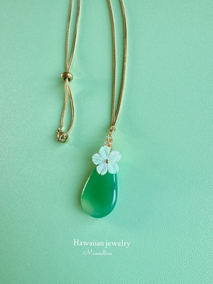 Green Agate×Plumeria necklace(グリーンアゲート瑪瑙天然石×プルメリアネックレス)