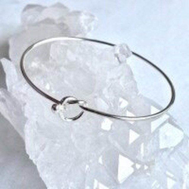 【THAI　silver】【タイシルバー】高級シルバー　結び目　バングル 4592