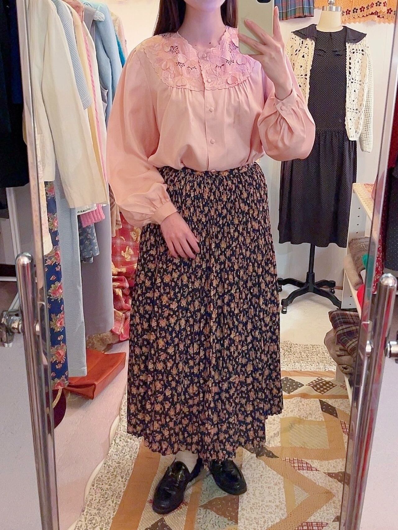 flower embroidery pink blouse