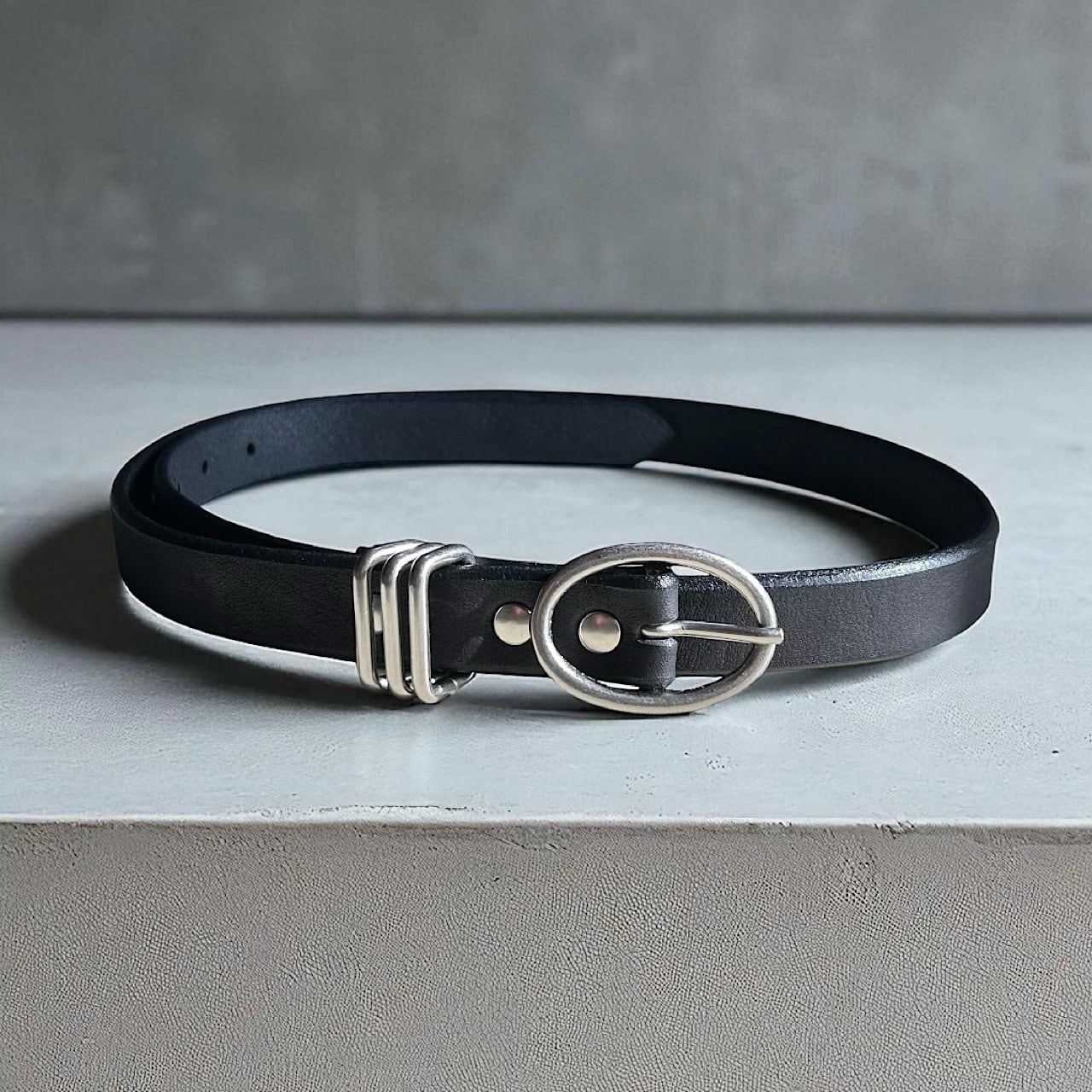 レザーベルト ナローベルト オーバルバックルベルト 【Nje-bt23