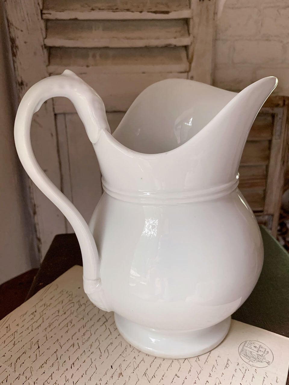 アンティーク好き‼️自由ヶ丘Depot39 白いアンティークピッチャー