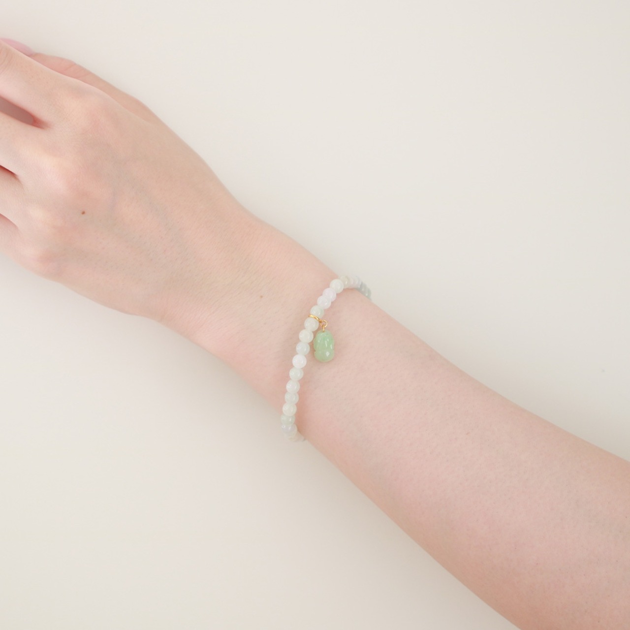 1点物！K10YG ヒキュウ「豼貅」チャーム A貨翡翠 jd_pt1275