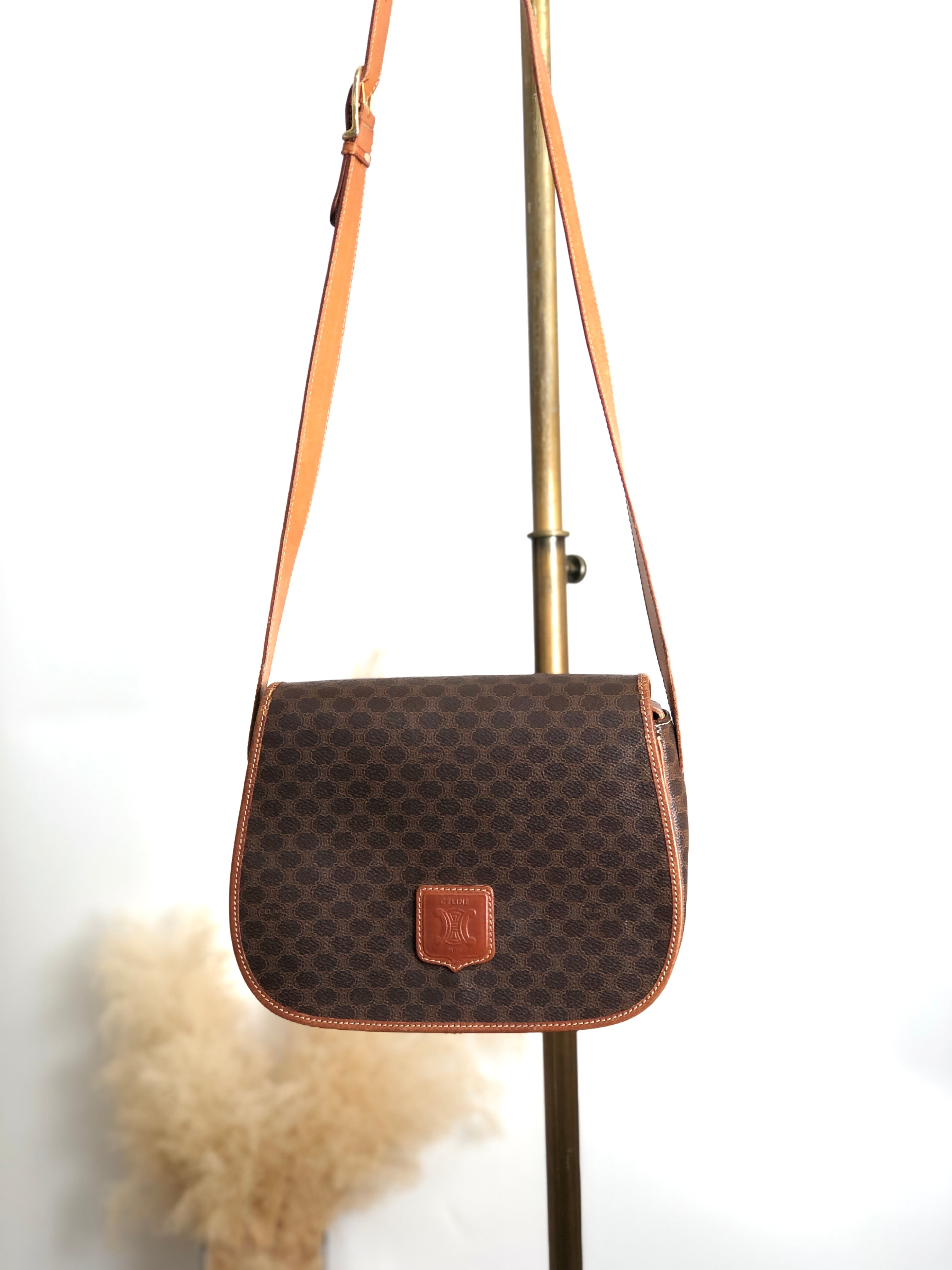 CELINE セリーヌ マカダム ショルダーバッグ ブラウン ブラゾン型押し PVC レザー フラップ vintage ヴィンテージ オールド huc7ji