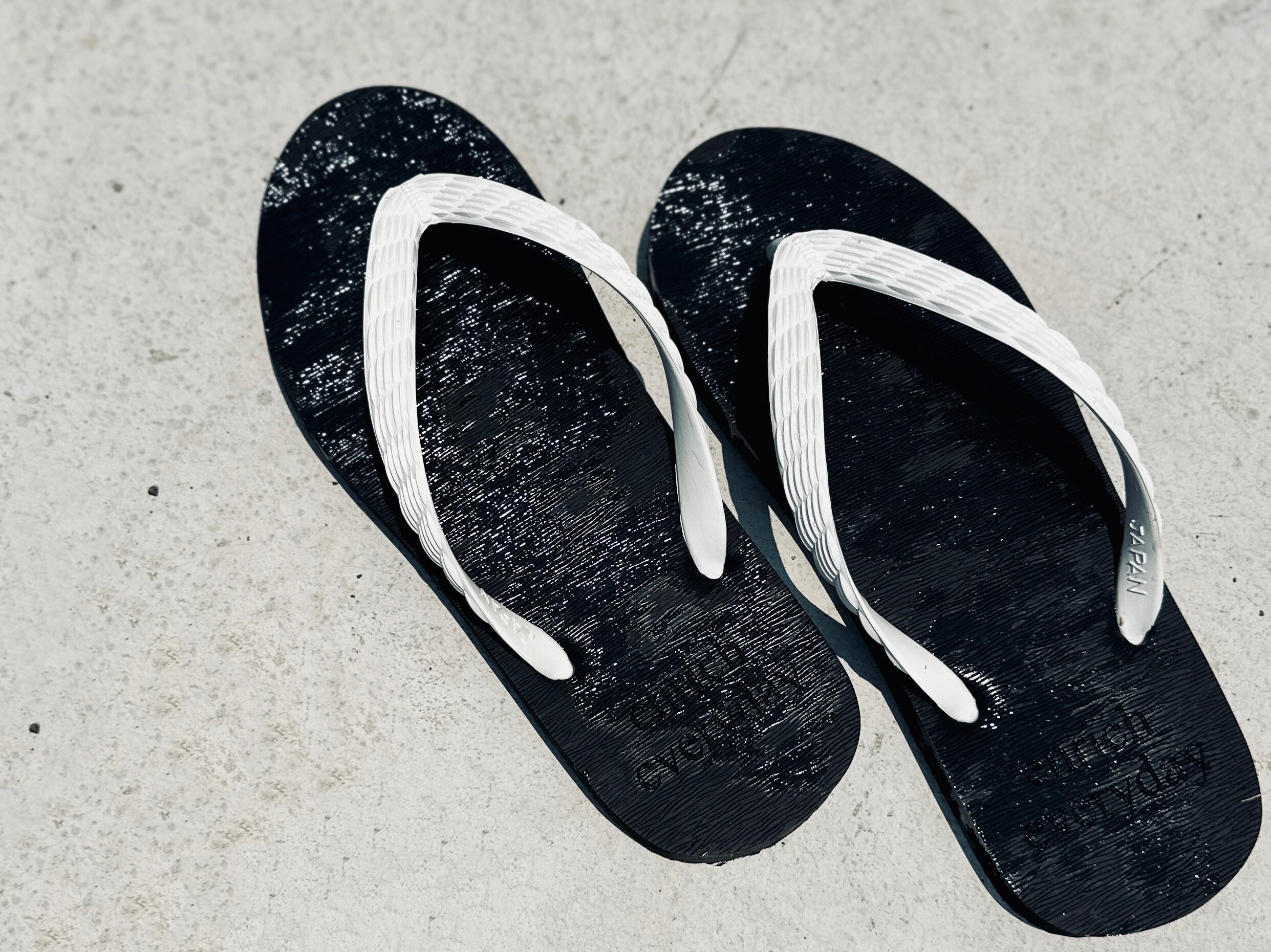 受注生産:11月中旬以降お届け予定)everyday sandal/エブリデイ ビーチサンダル(5色展開)天然ゴム:生分解性