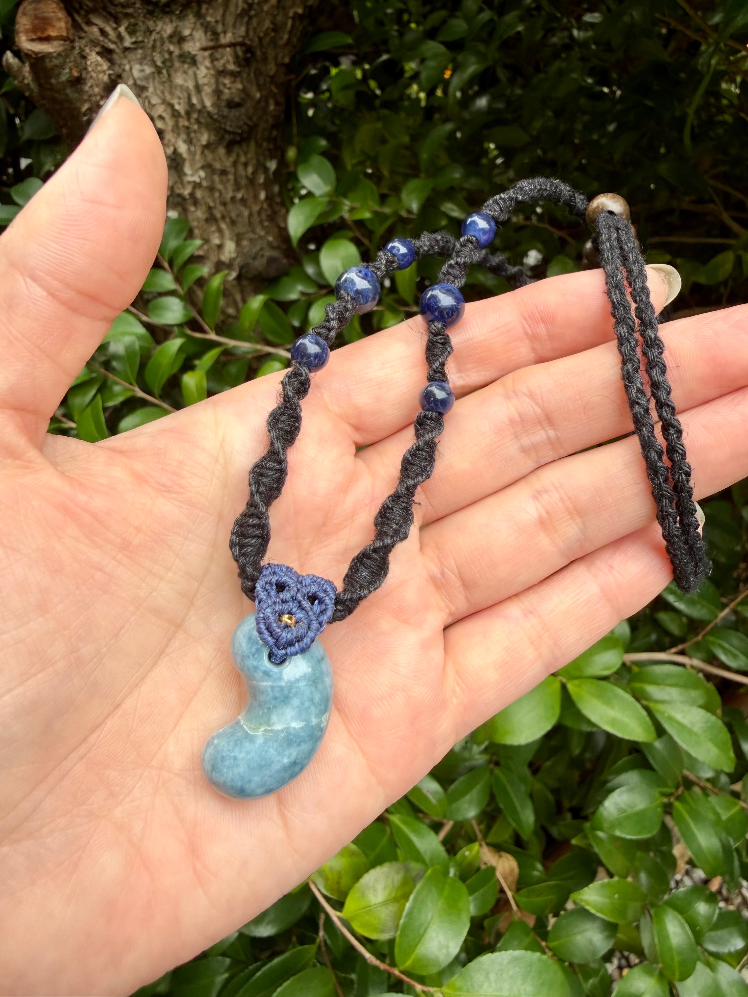 勾玉（糸魚川翡翠）アクセサリーショップ Aquarian Crystals