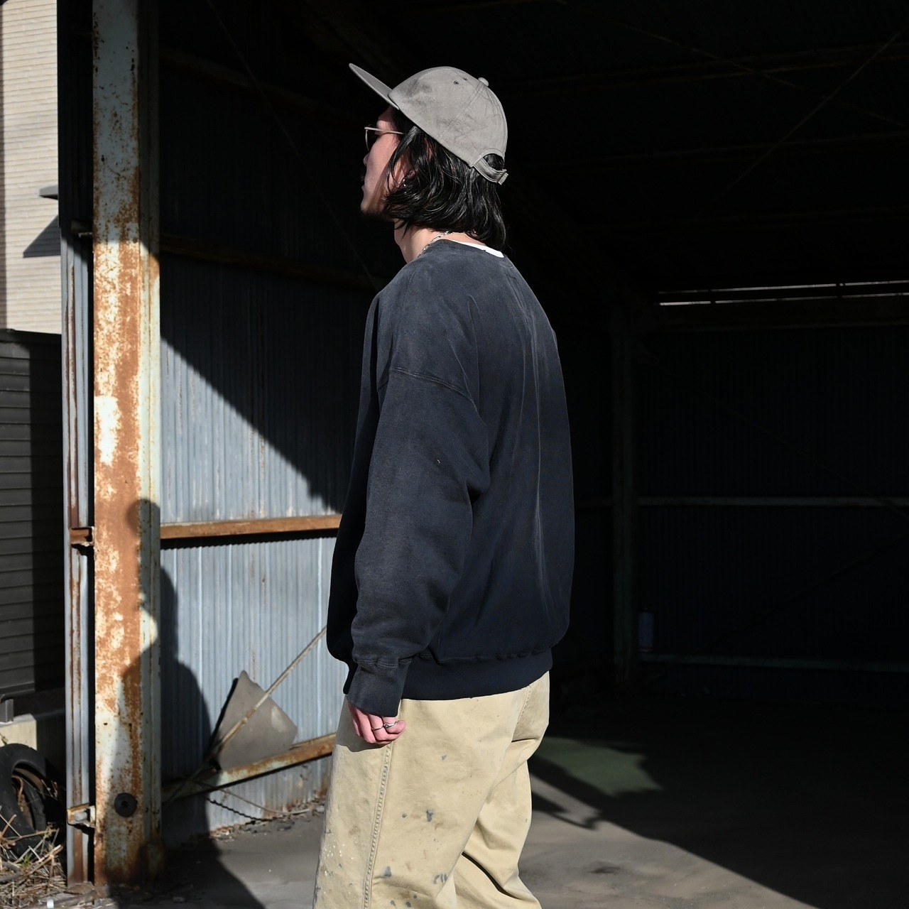 BOWWOW / SALISH LODGE SWEATSHIRT AGED