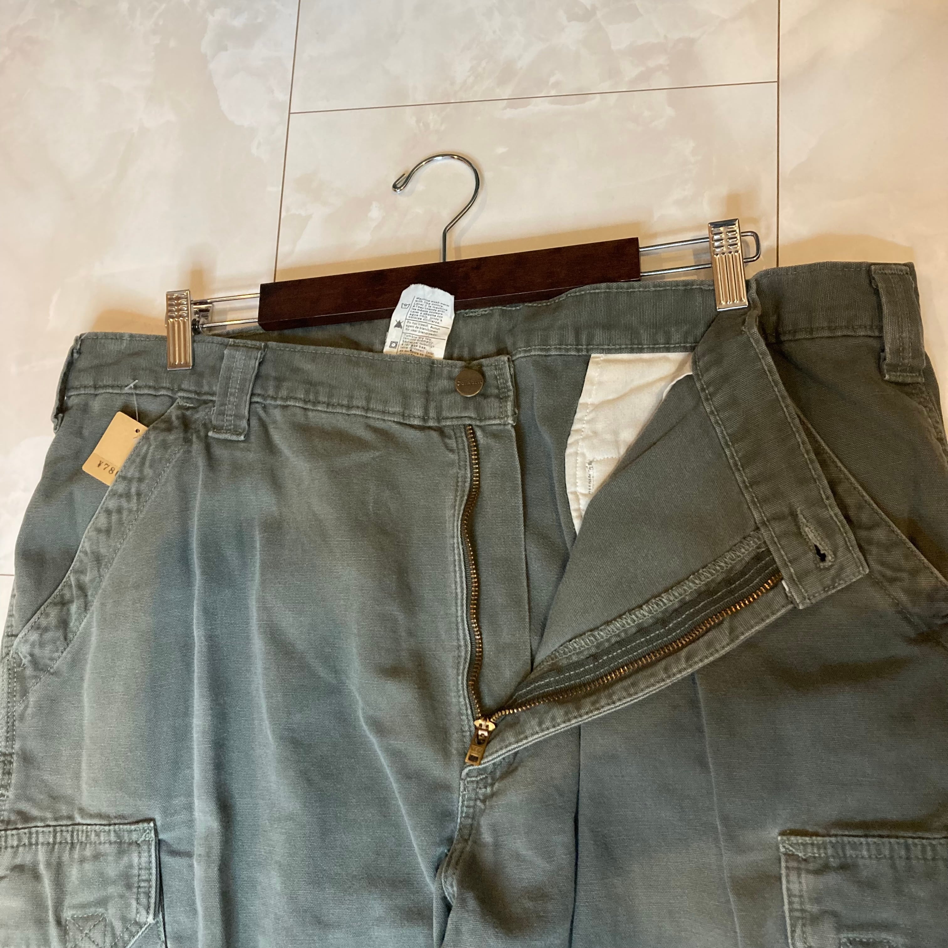 W42×L30】Carhartt カーゴパンツ コットン100% 革パッチ | 古着屋OLDGREEN