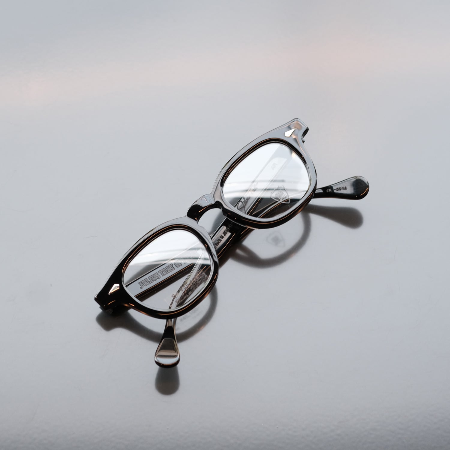 JULIUS TART OPTICAL】AR 44□22 - Black (SMALL) | SEESAW SPECTACLES