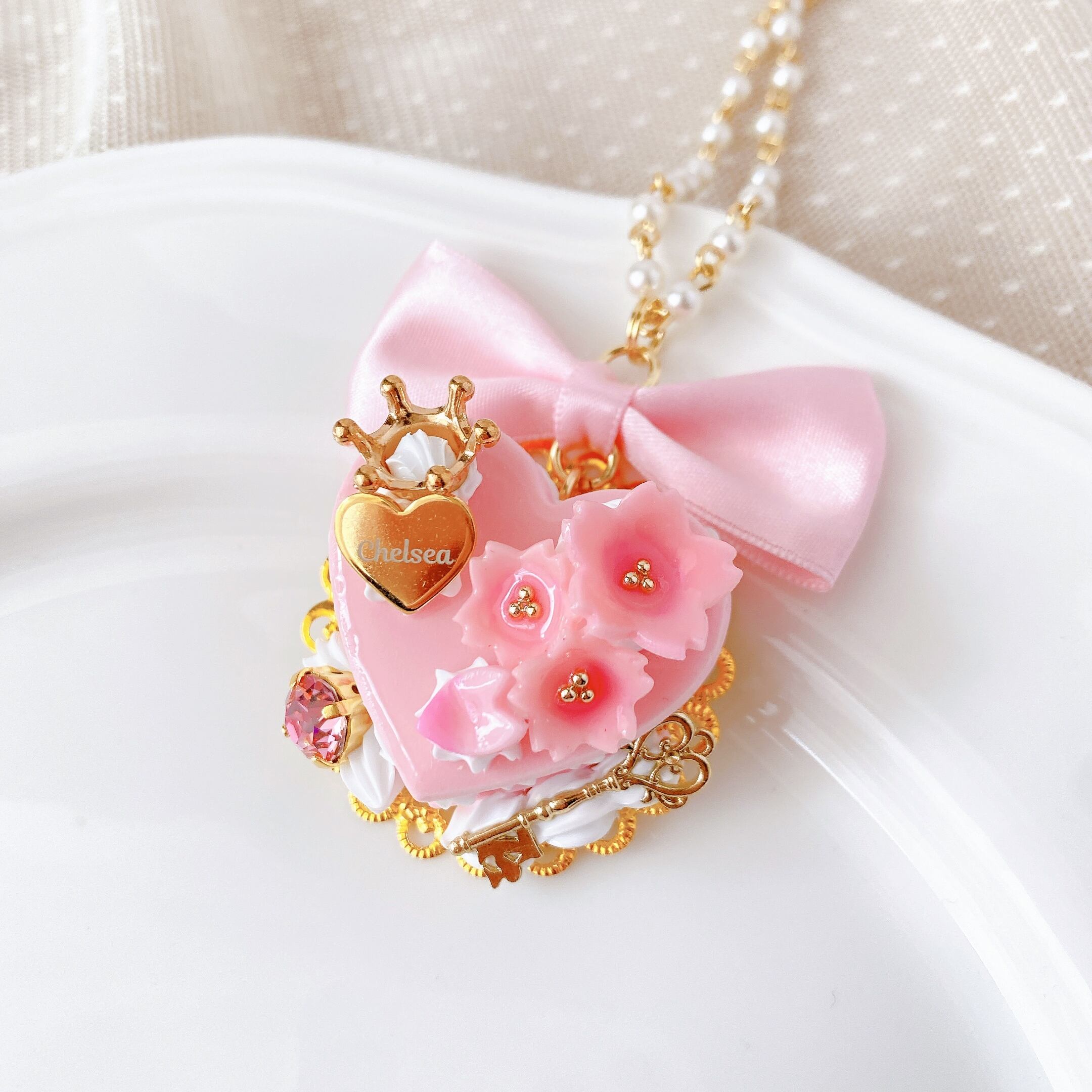 【新品未使用】 チョコケーキショルダーバッグ チェルシィ ハンドメイド チェルシィ ハンドメイド ケーキショルダーバッグ - メルカリ