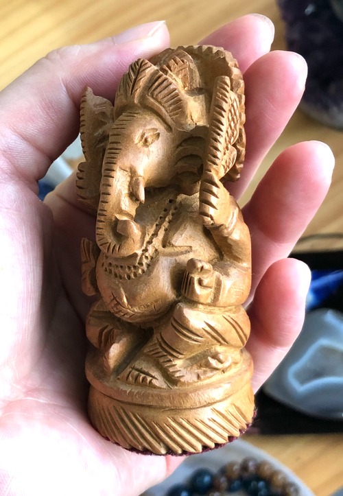 あなたを守り救済するためにここにいる