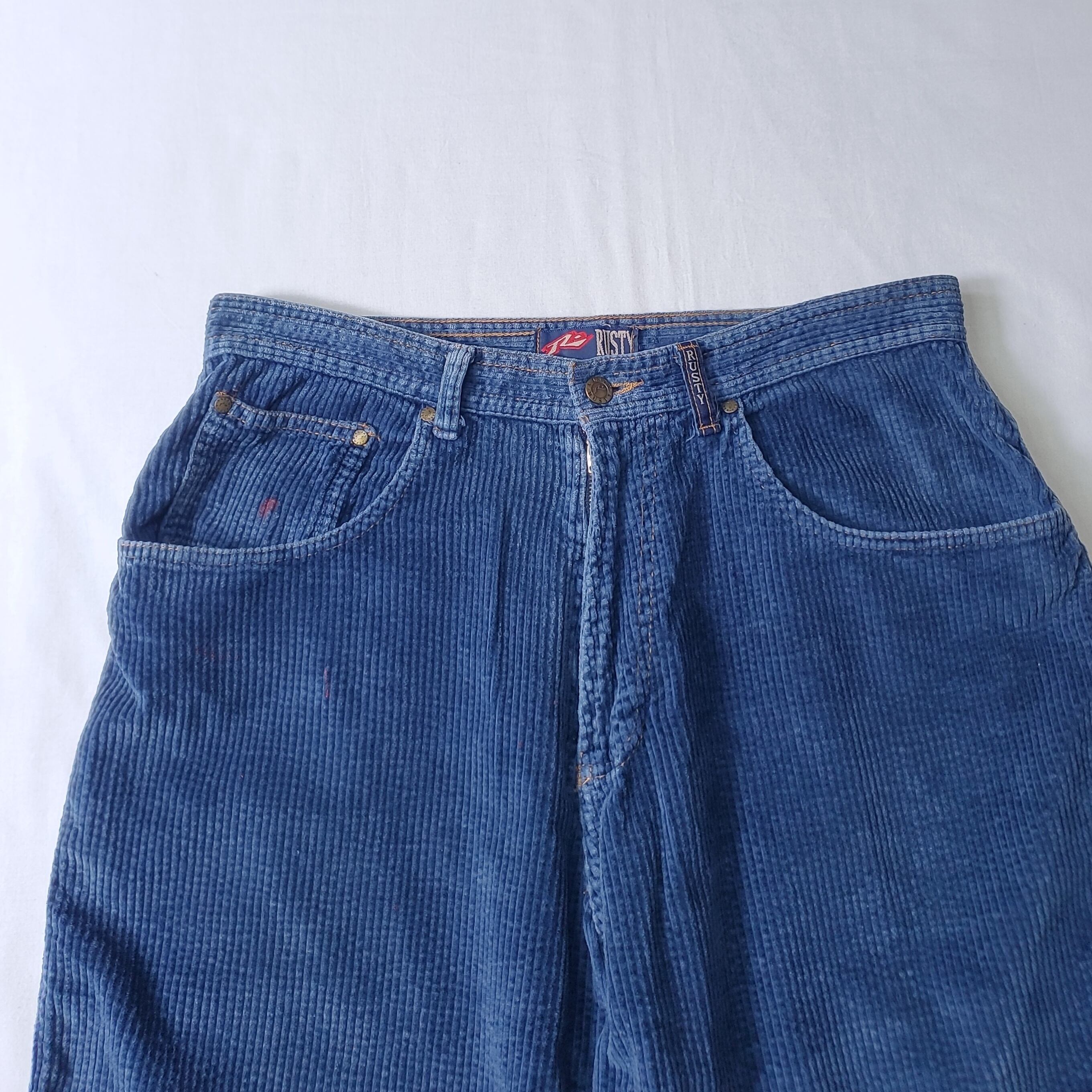 90s RUSTY WIDE-WALE CORDUROY SHORTS | hotcake used clothing