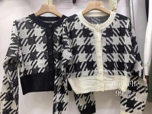 ショート丈千鳥柄カーディガン