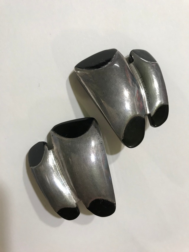 Vintage silver ×  black earrings ( ヴィンテージ  シルバー × ブラック イヤリング )