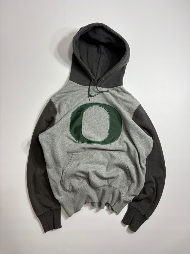 2000s Nike Center Logo Oregon 2 Tone Hoodie