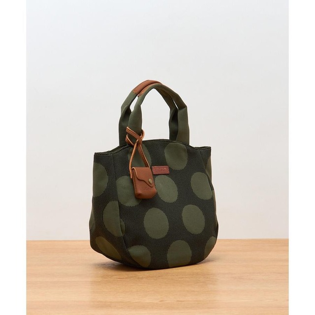 toleur（トーラ）ドットニットトート