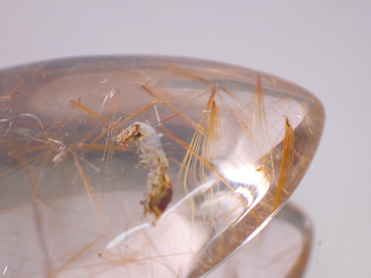 ルチルクォーツ　69.6ct　[D1‐116]