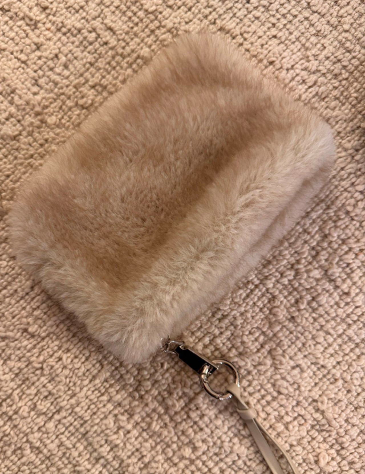【新作5％OFF・3日間】Fur Pouch_3colors