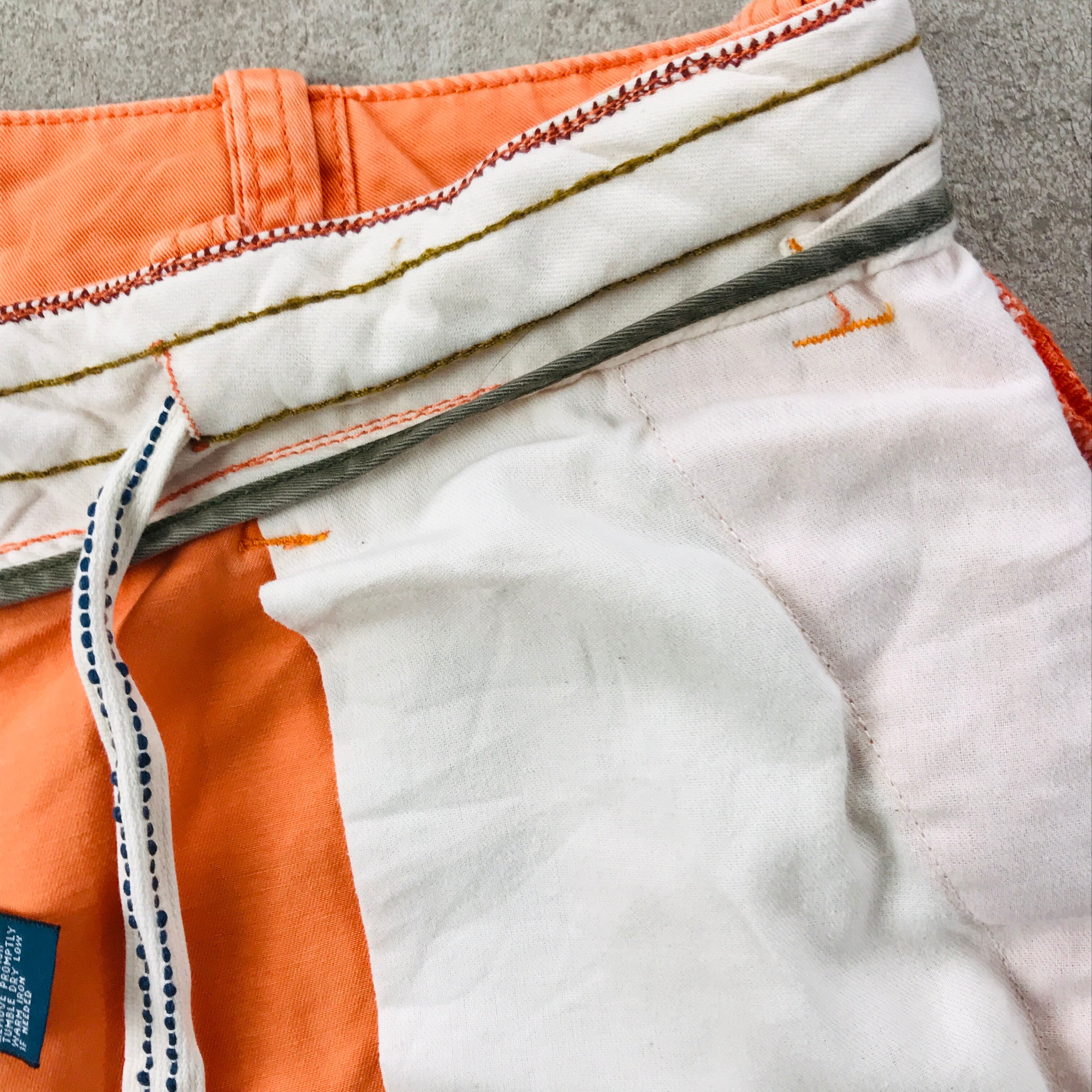 【モード】HUGO BOSS オレンジ刺繍デザイン ステッチ グレー パンツ