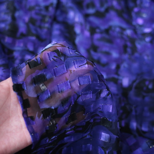 block and flower pattern over silhouette see-through shirt