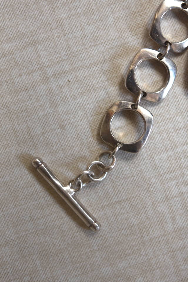 IORI/"Tiffany & Co." bracelet/square cushion