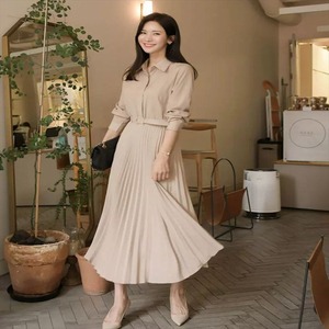 【送料無料】 ロングワンピ ひざ丈 ミモレ 長袖 Vネック 襟付き Aライン フレア プルオーバー ベルト プリーツ 薄手生地 フォーマル エレガント 可愛い 大人可愛い きれいめ シンプル カジュアル シック コンサバ 華やか 大人 上品 おしゃれ お洒落 主役級 こなれ感 高見え 高級感 フェミニン 無地 春 レディース 女性用 ママ 30代 40代 OL 通勤 デート お出かけ 女子会 お呼ばれ 休日 お茶会 授業参観 パーティ 二次会 普段使い ファッション 体型カバー 着痩せ 垢抜け