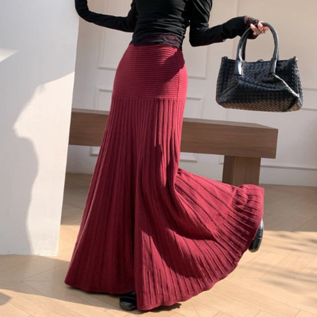 【送料無料】 ロングスカート 3色 厚手 ニット 冬 マキシ丈 フレア Aライン 伸縮性 ウエストゴム 無地 30代 40代 レディース 女性用 ママ服 デート お出かけ お呼ばれ 休日 アウトドア お茶会 女子会 授業参観 誕生日会 着回し 普段使い ファッション コーデ スタイル 楽ちん 体型カバー 定番 着痩せ 垢抜け 動きやすい ホワイト ブラック レッド 大人カラー モノトーン