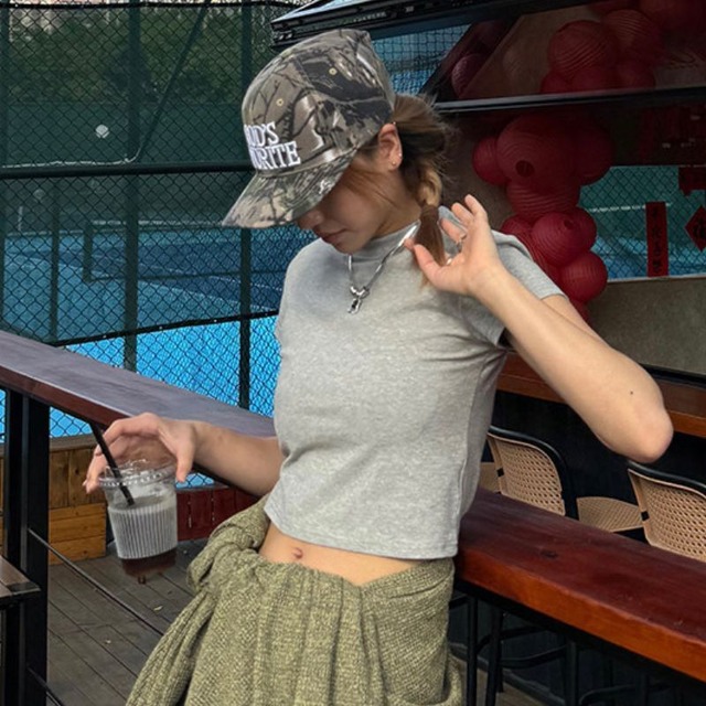 basic cropped short-sleeve tee　ベーシッククロップド半袖ティー　J2073