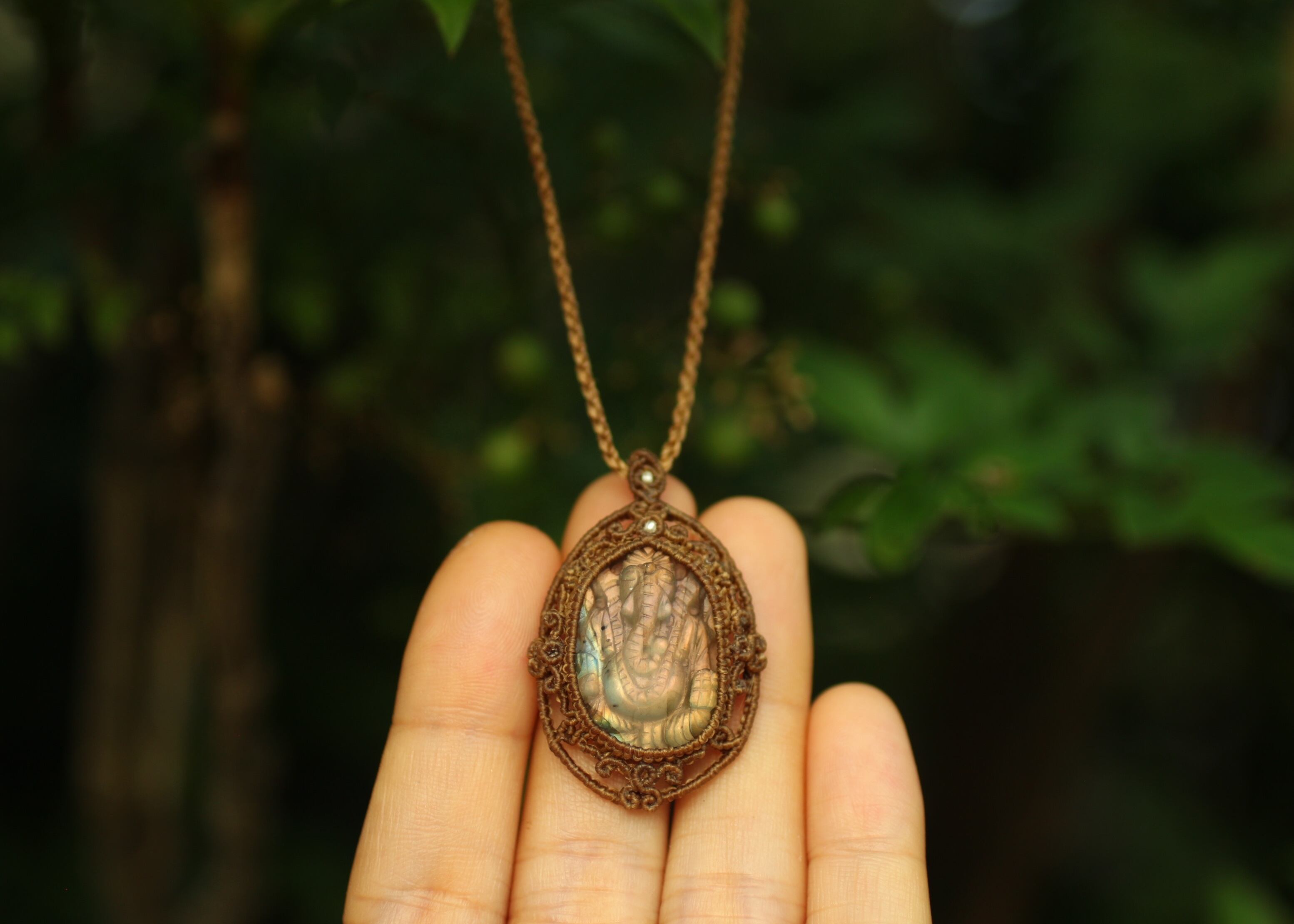 ラブラドライト ガネーシャ ペンダント | Yuji creations