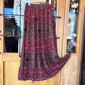 エスニック刺繍スカート