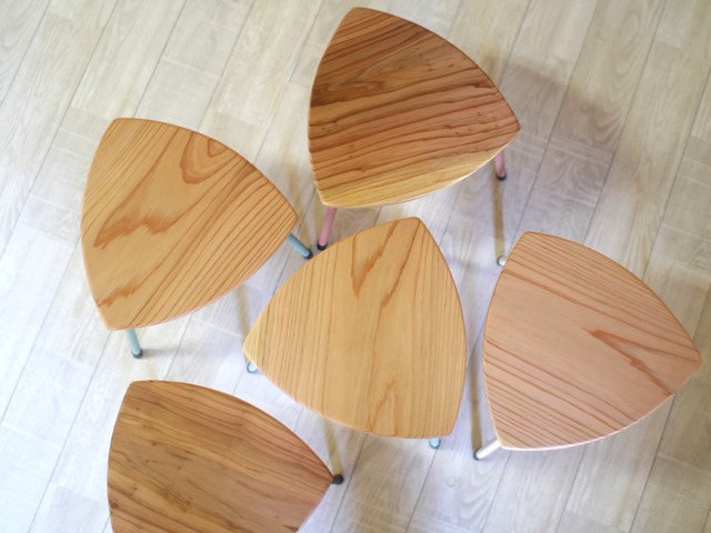 三角スツール【小】杉　アイアン　椅子