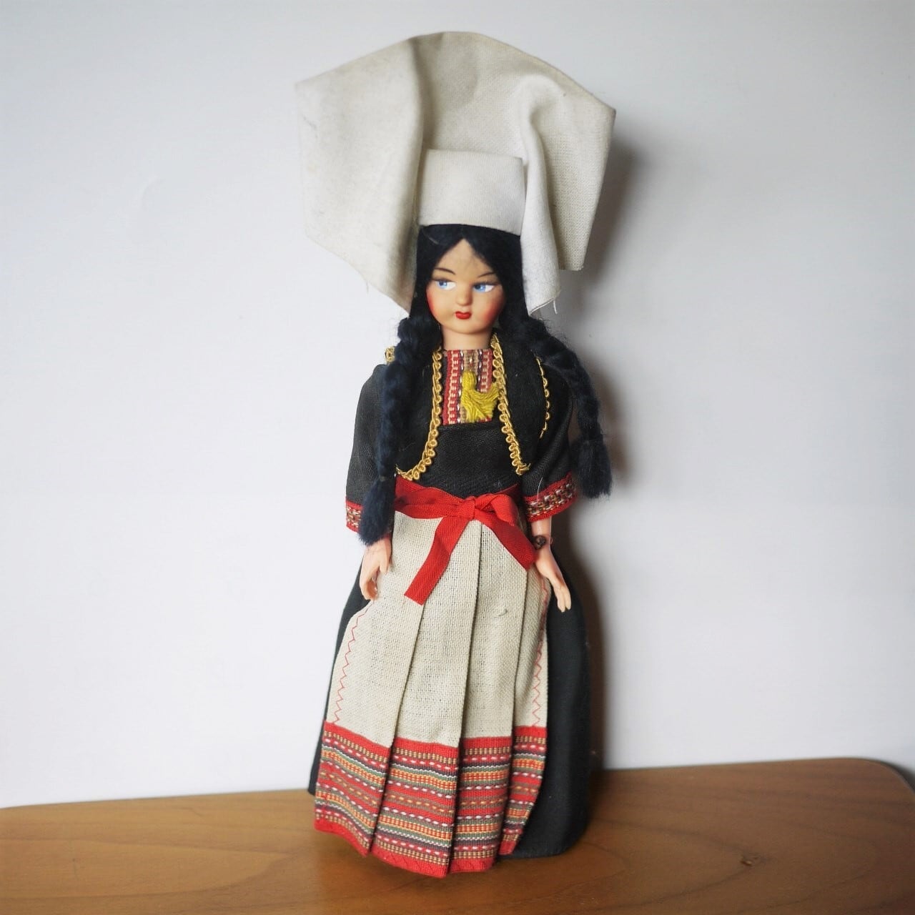 民族衣装人形 フォークロアドール コスチュームドール