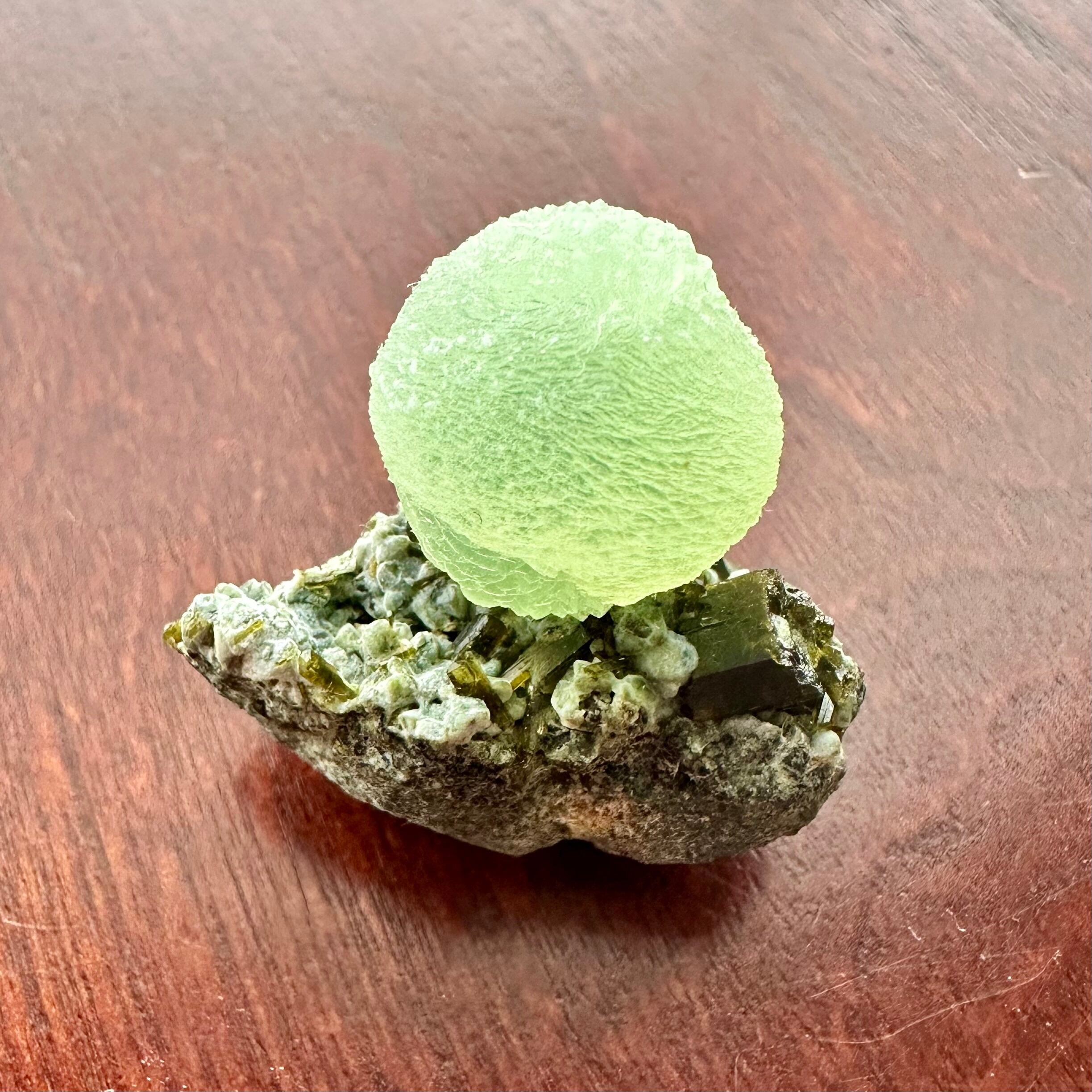 プレナイト / エピドート【Prehnite with Epidote】マリ共和国産