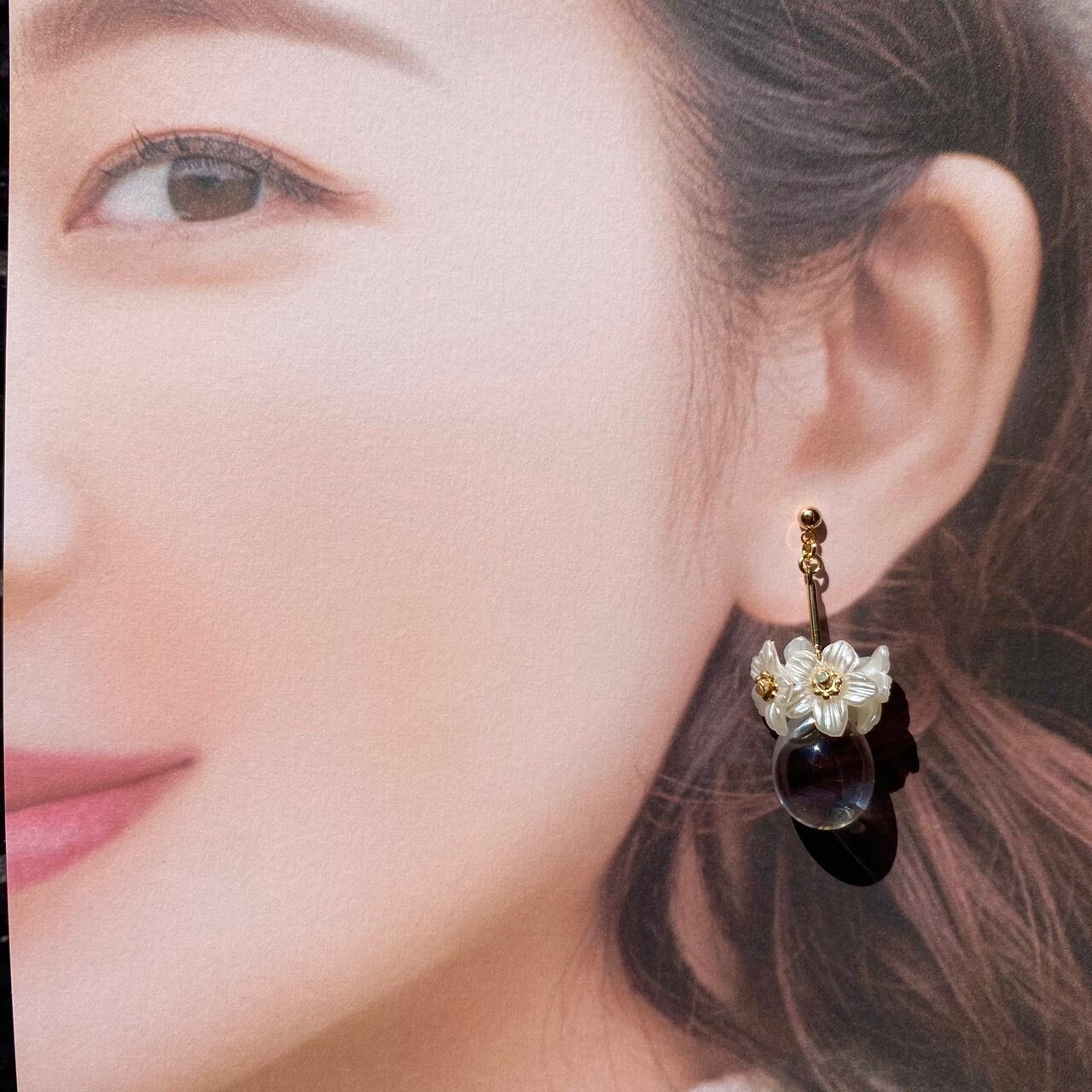 スターフラワーブルーレジンピアス | sukonbu