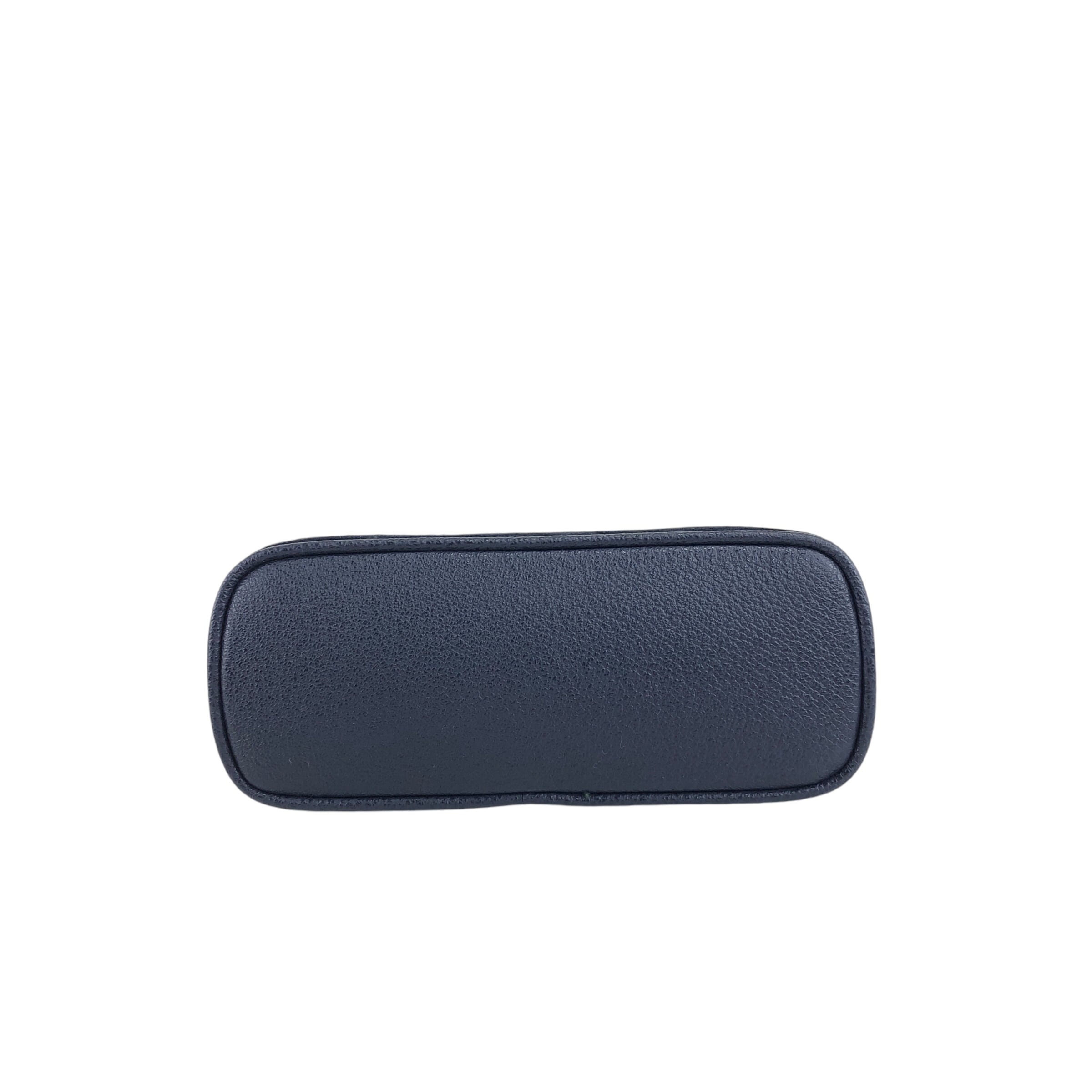 早い者勝ち【美品】GUCCI ボディバッグ PVC ネイビー　濃紺 GUCCI グッチ ショルダーバッグ ネイビー スエード 2WAY ミニバッグ