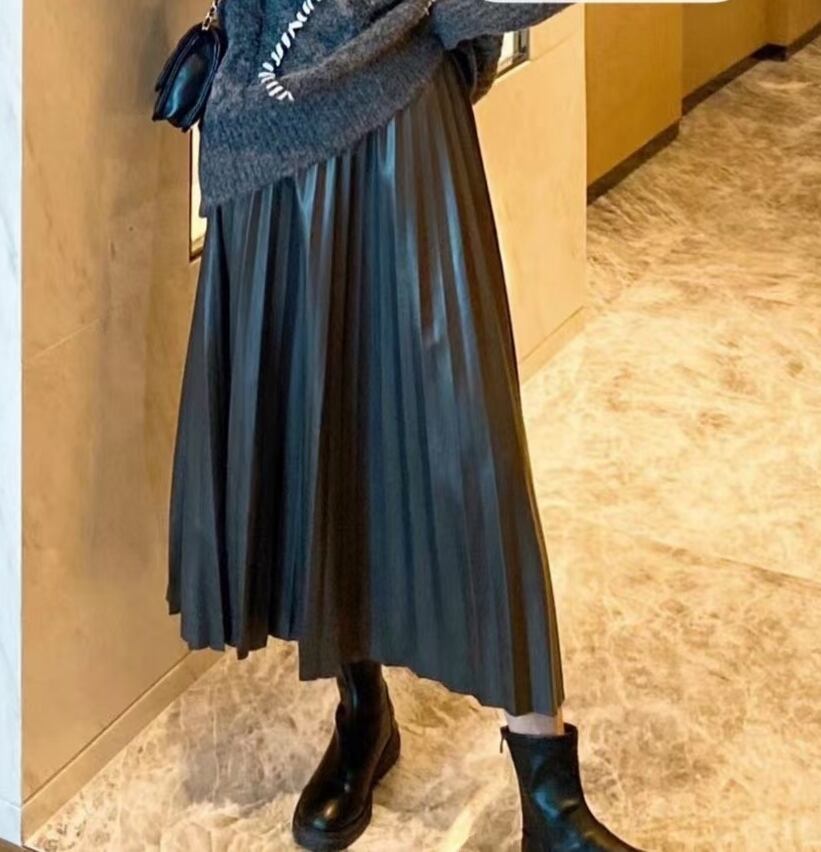 フェイクレザー　プリーツスカート　AJ1235-8088