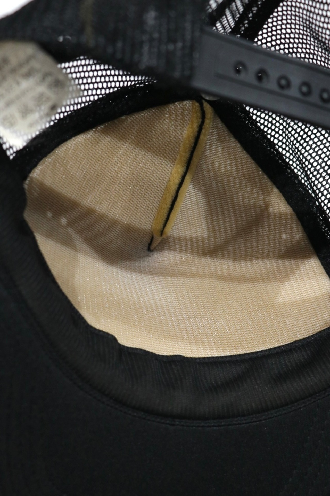 ROSSO logo mesh cap
