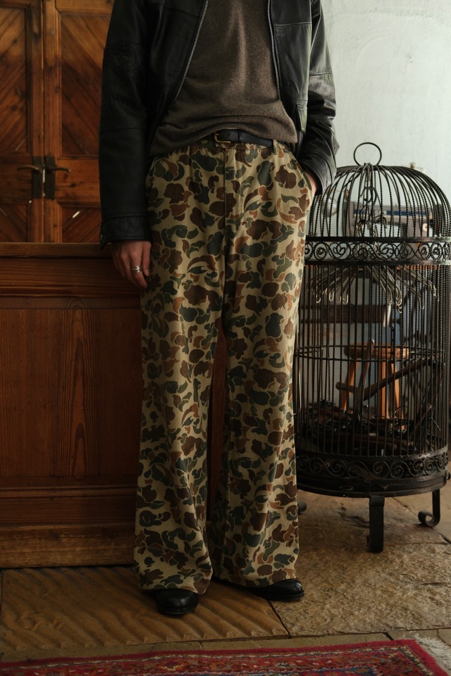 Utah／70-80's "unknown" hunter camo chamois cross wide flare pants
