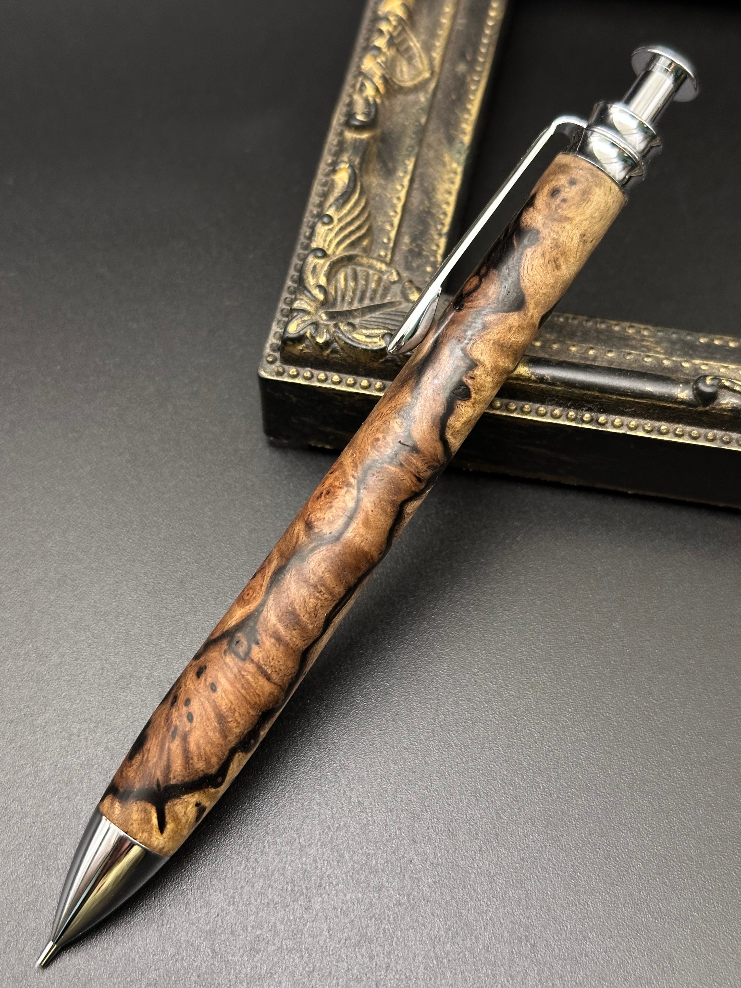 珍品　黒檀の瘤の台 9c1fc91dec0dbd021272c47e3bd9a4