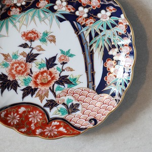 【送料無料】有田焼　笹紅梅６寸菊型皿　33-173